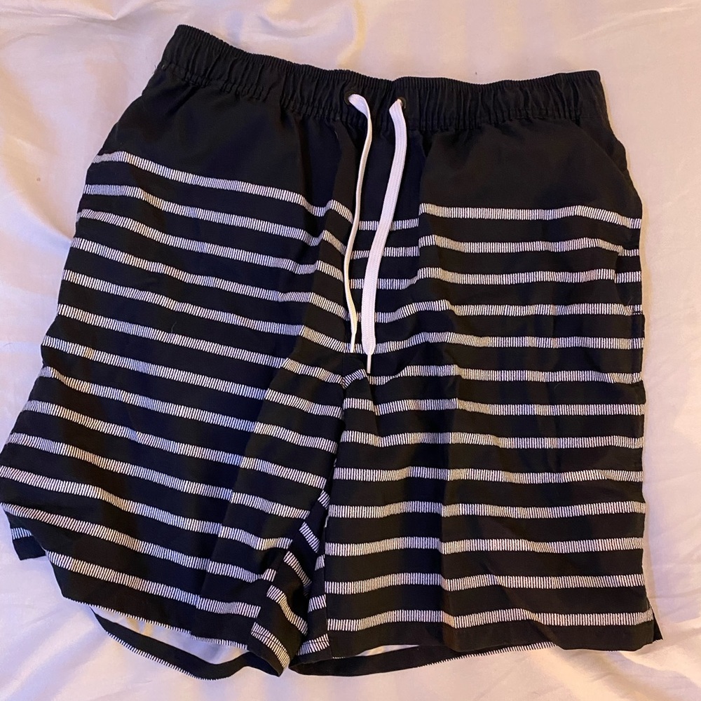 Black Swim trunks